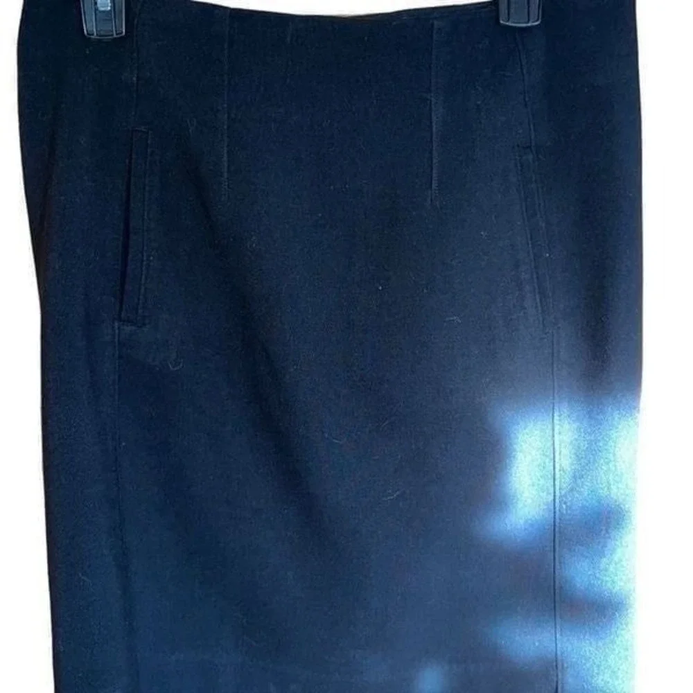 Gap stretch black straight skirt size 6‎